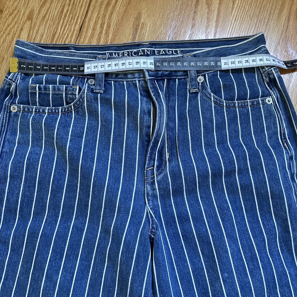 American Eagle Jeans Womens Blue Denim Striped Mom Jeans Regular Size 4 Short - Picture 8 of 9